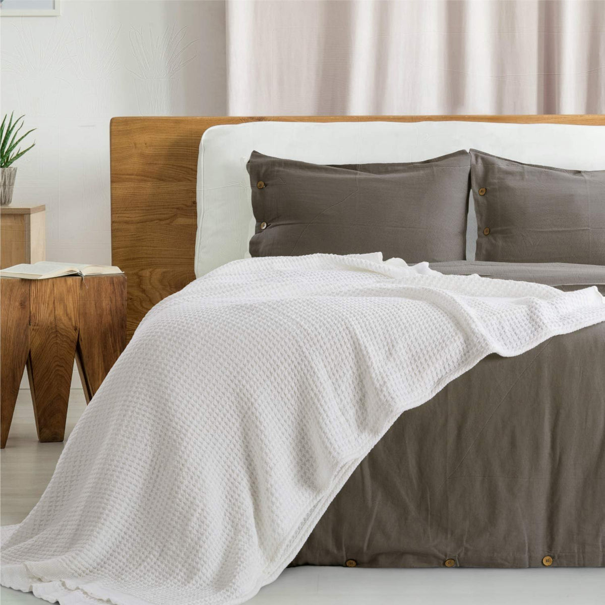 COTTON WAFFLE BLANKET