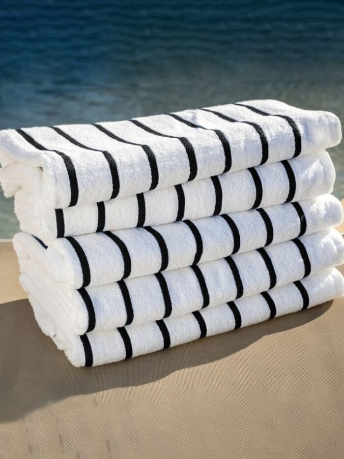 Horizontal Stripe Pool Towel 36x68 15 lbs Black